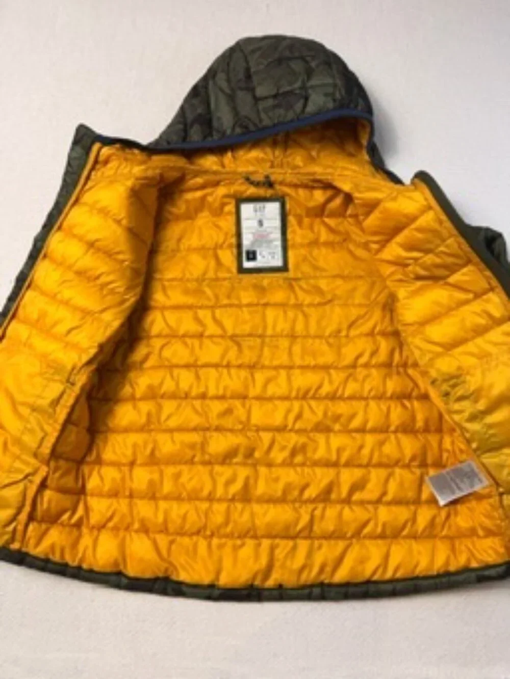 Gap Kids Camo Lightweight Puffer Jacket Hooded Green Yellow Size S 6-7